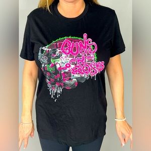 Size M, Black Guns and Roses T-shirt